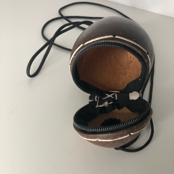 Handmade coconut bag - Picture 8 of 8